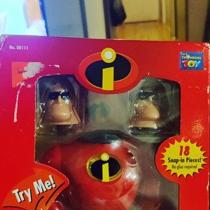 Disney Mr. Incredible model kit